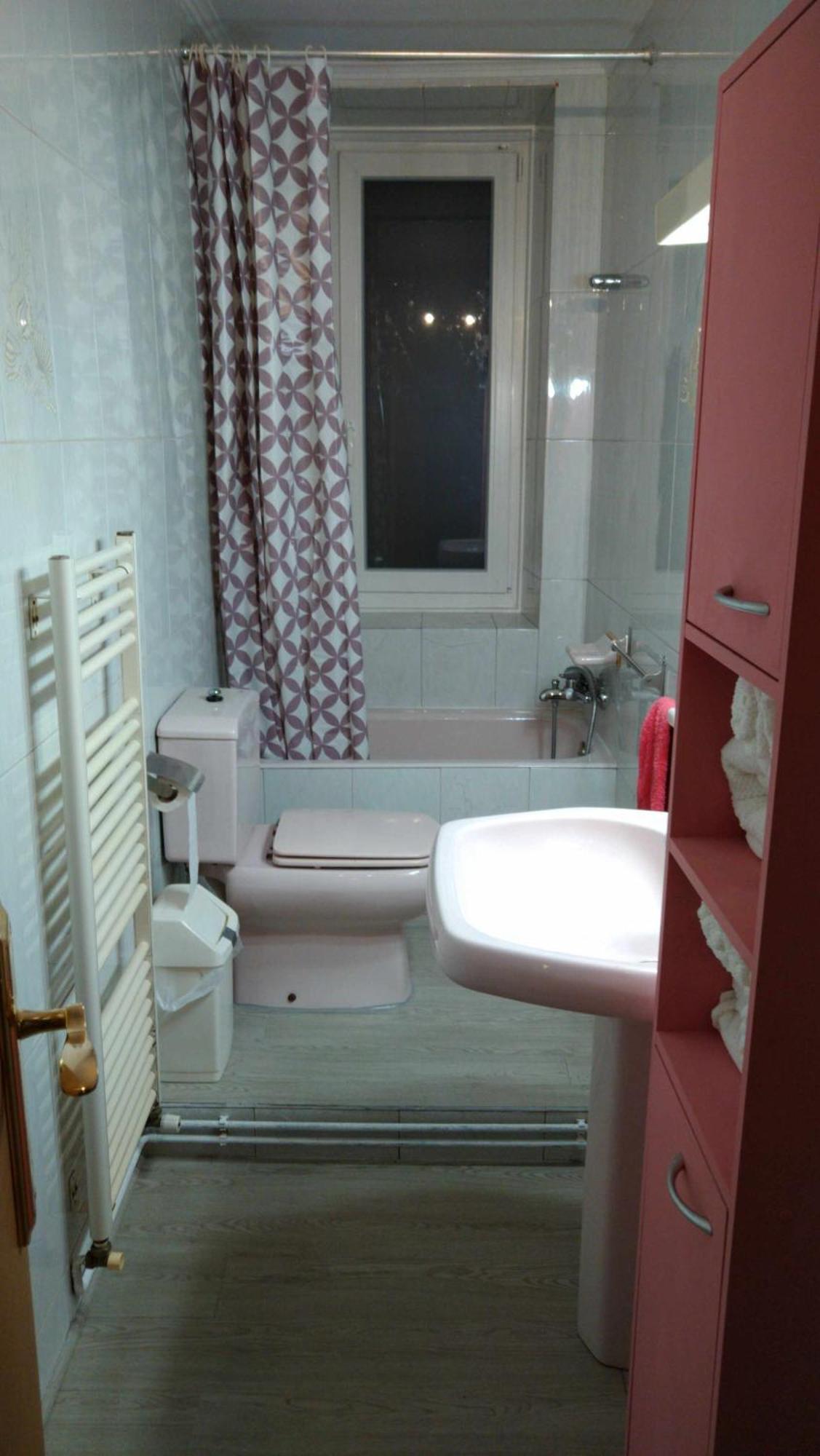 Piso Rio Nervion 15 Minutos Bilbao Daire Ugao-Miraballes Dış mekan fotoğraf